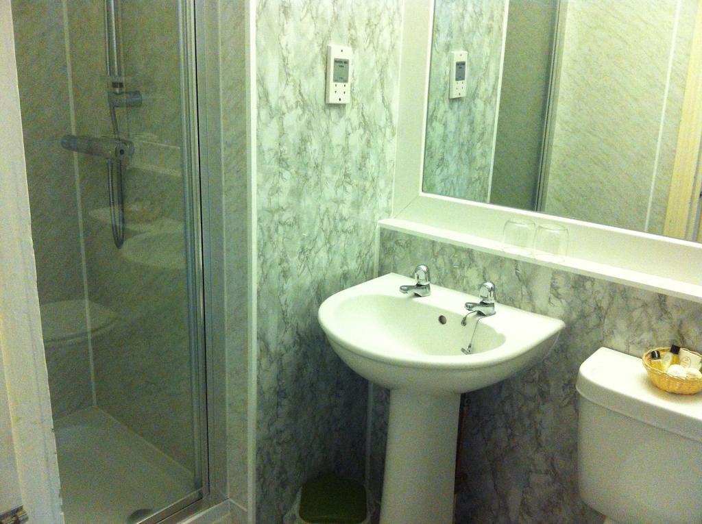 Sugarland Metro Hotel Douglas Zimmer foto